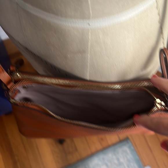 Fiorello Vegan Leather Crossbody Bag - Picture 4 of 13